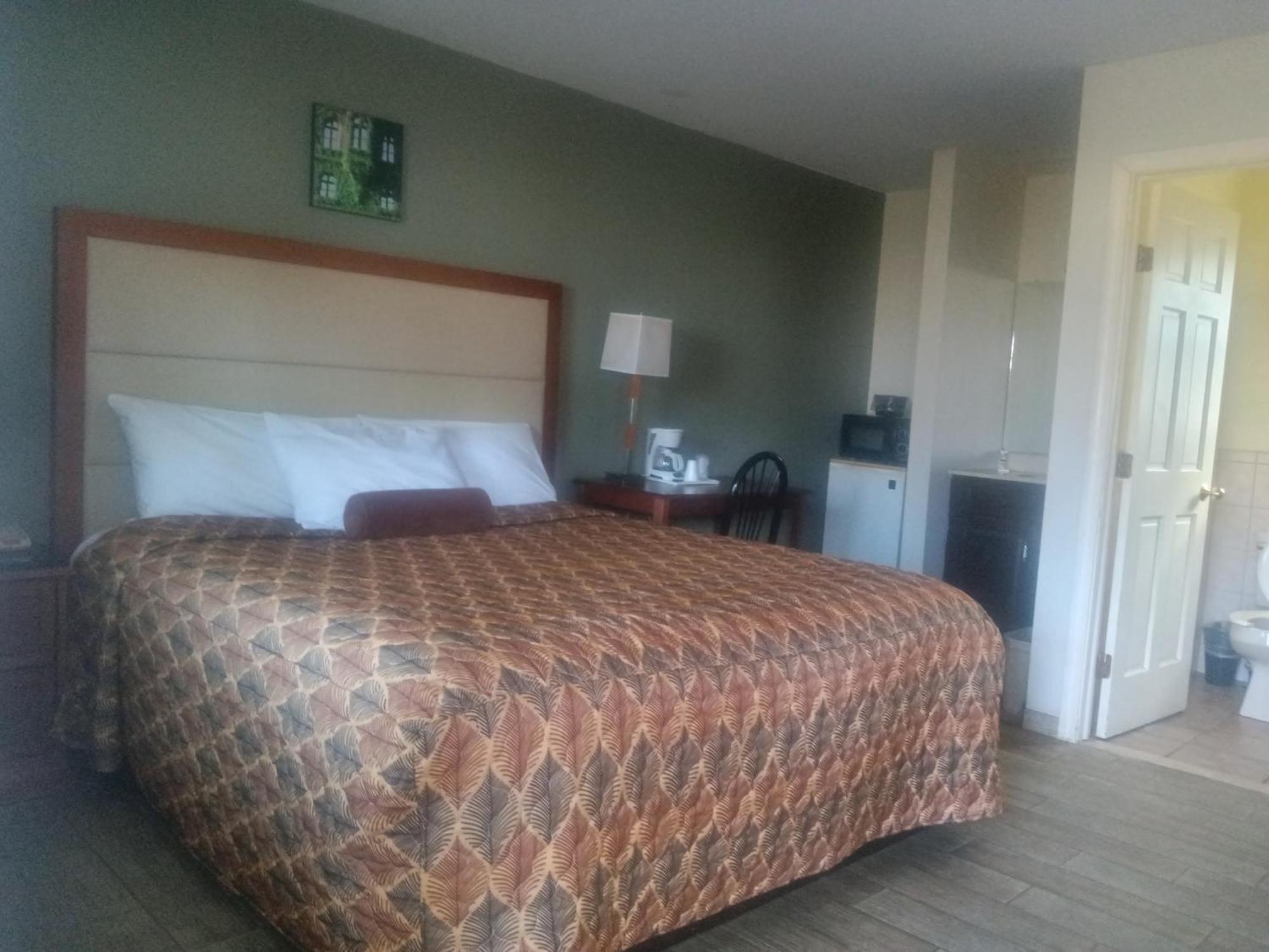 Maple Leaf Motel New Milford Экстерьер фото